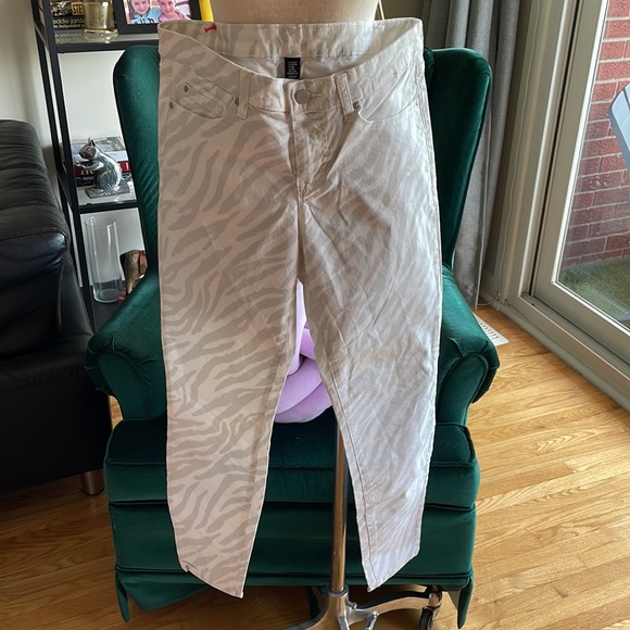 GAP jean Size US8 - Picture 2 of 6